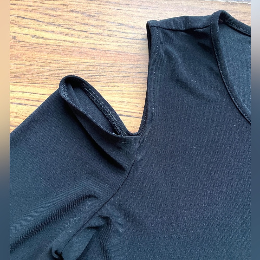 CeCe peplum, cold shoulder 3/4 sleeve top - Picture 3 of 6